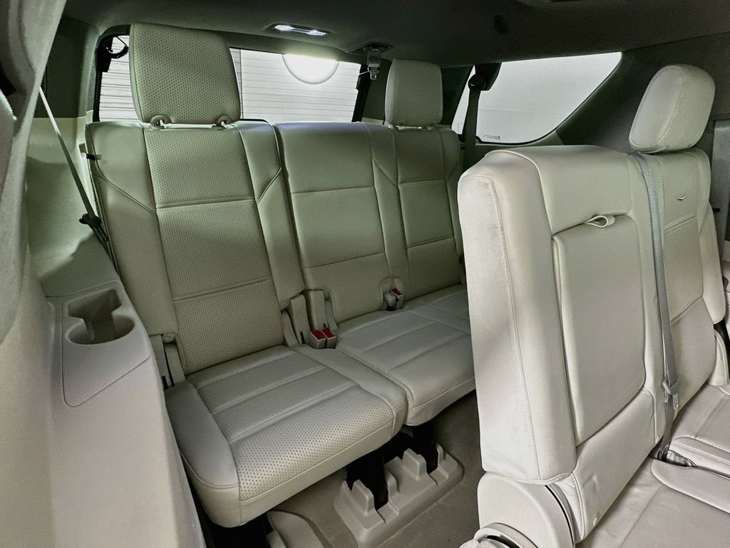 Used 2023 Cadillac Escalade Premium Luxury Platinum RWD image 29