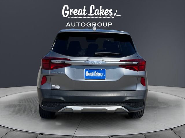 Used 2023 Kia Seltos LX AWD/4WD image 4