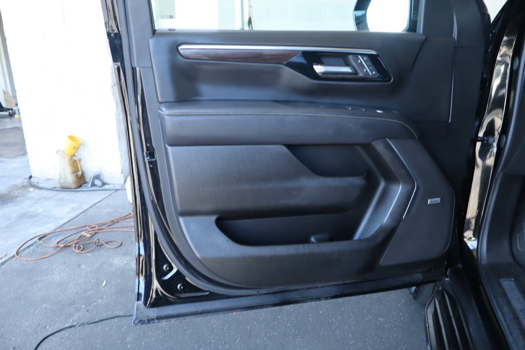 Used 2026 Chevrolet Suburban Premier w/ Sun And Tow Package AWD/4WD image 19
