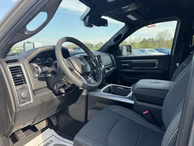 Used 2022 RAM 1500 Classic Warlock w/ Ceramic Gray Warlock Package AWD/4WD image 13