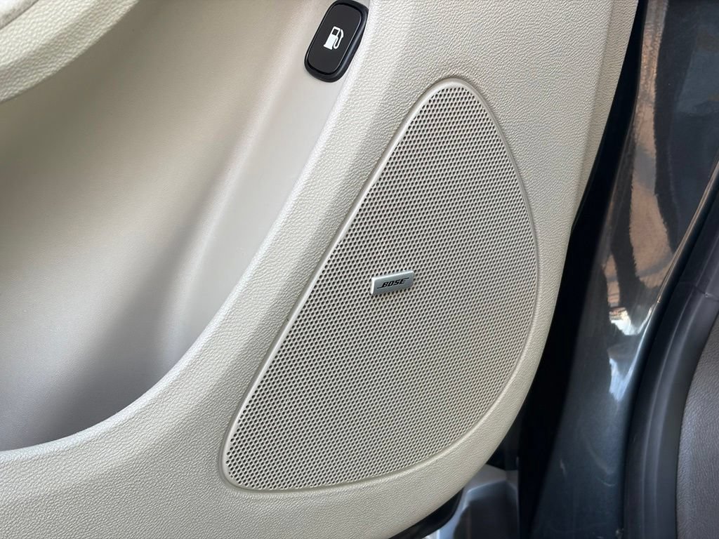Used 2014 Chevrolet Volt Premium w/ Premium Trim Package FWD image 13