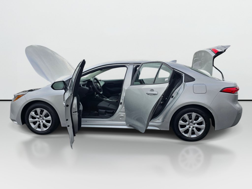 Used 2025 Toyota Corolla LE FWD image 10