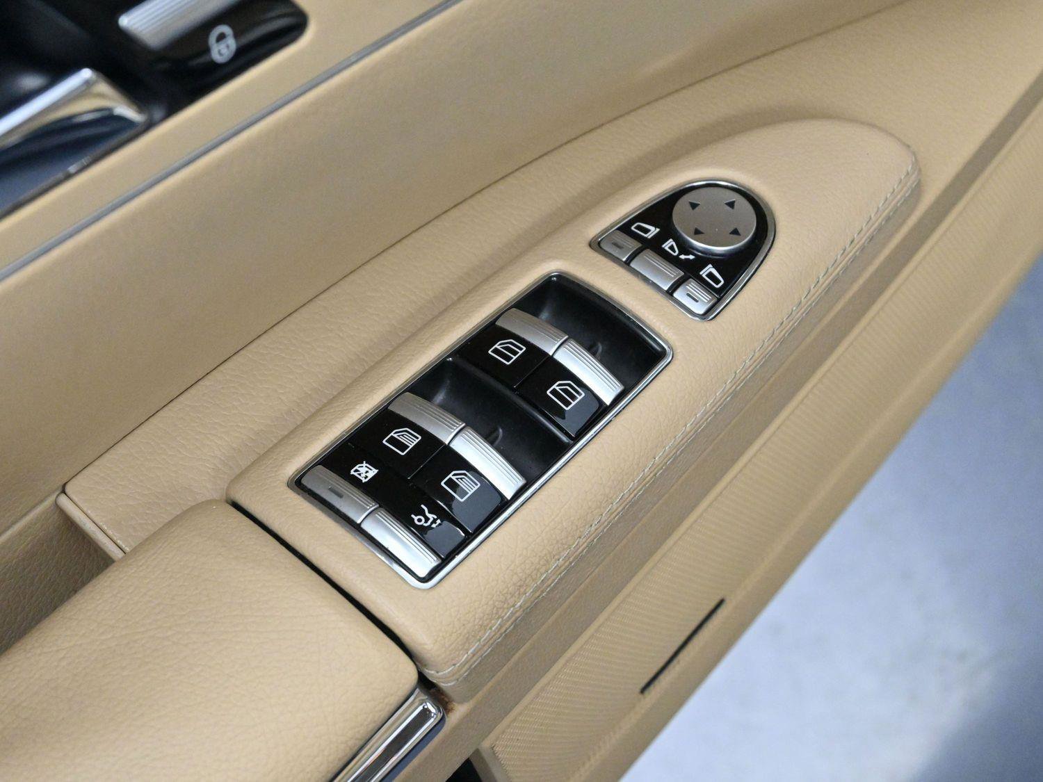 Used 2012 Mercedes-Benz S 550 4MATIC image 12