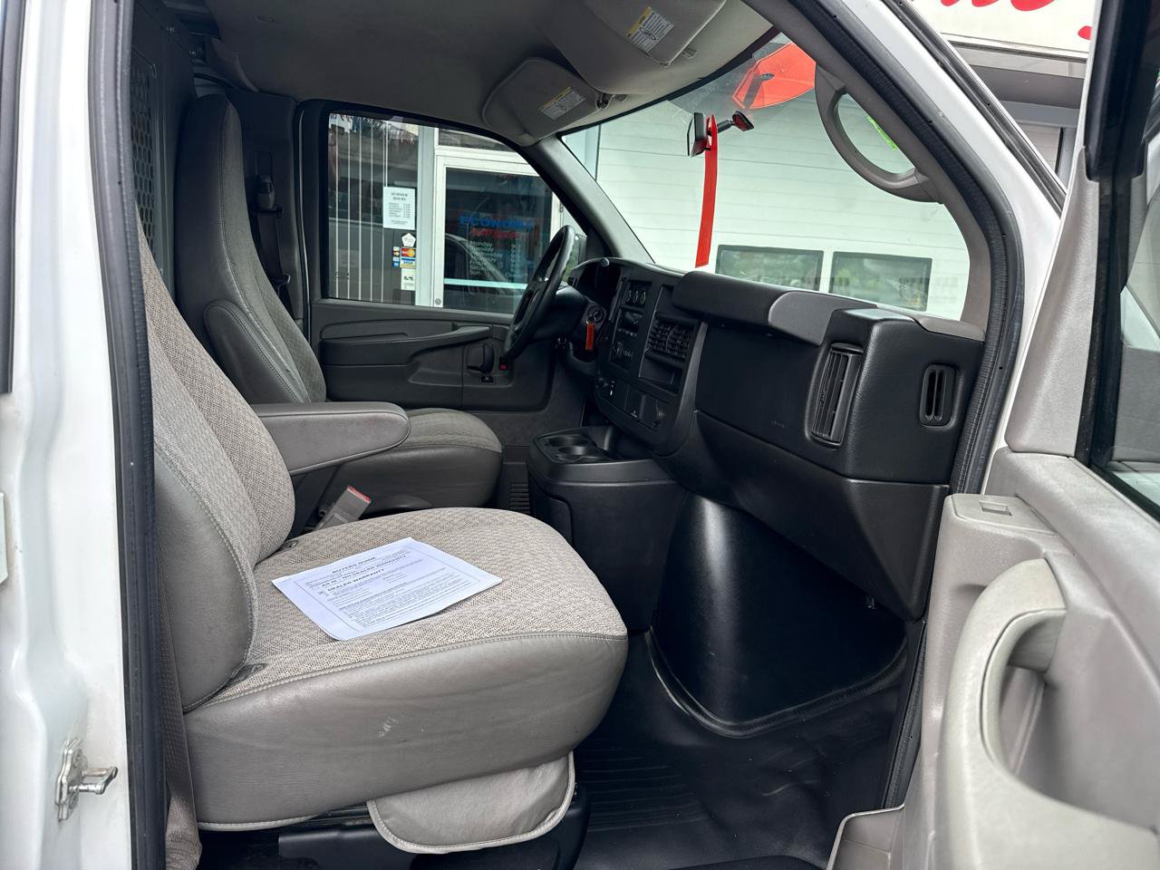 Used 2015 GMC Savana 2500 RWD image 20