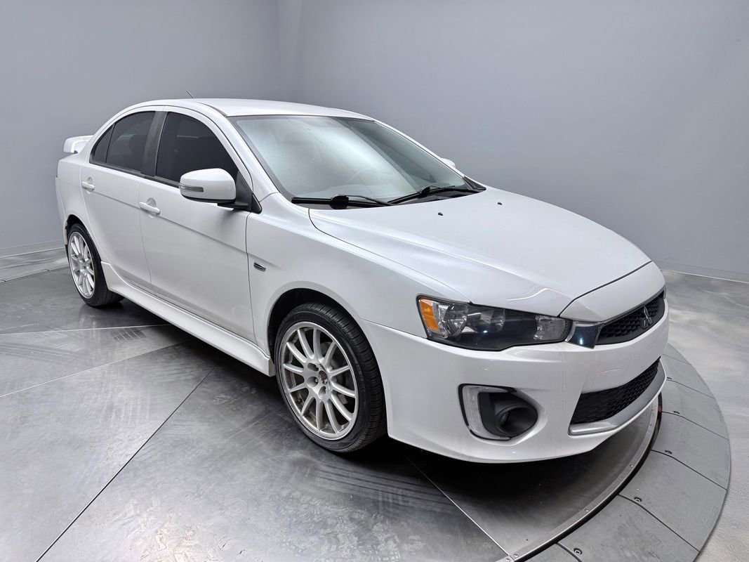 Used 2017 Mitsubishi Lancer ES image 3