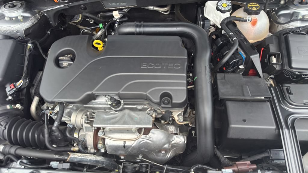 Used 2024 Chevrolet Malibu LT w/ LPO, Floor Liner Package FWD image 24