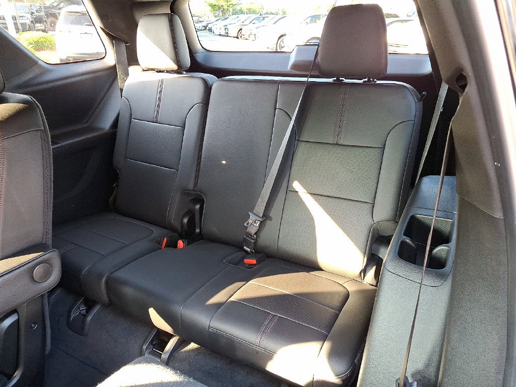 Used 2023 Chevrolet Traverse RS AWD/4WD image 10