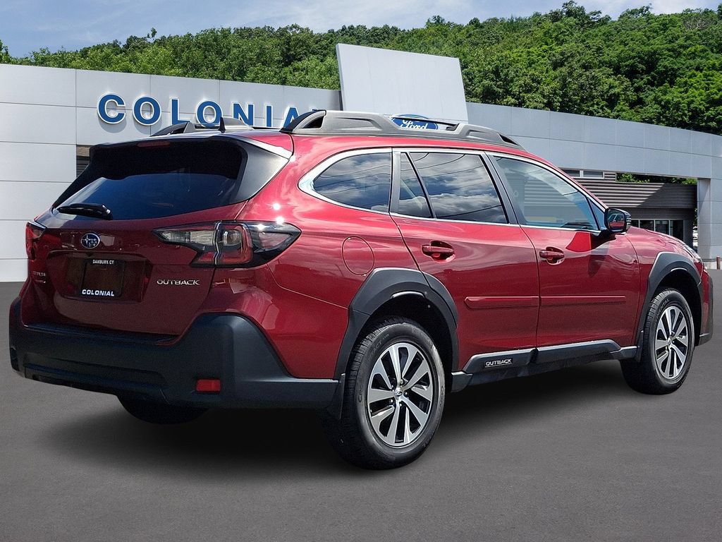 Used 2023 Subaru Outback Premium AWD/4WD image 6