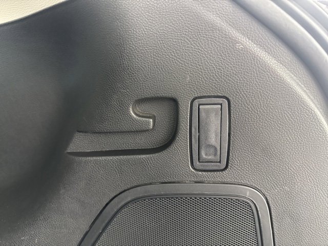 Used 2024 Ford Edge Titanium image 28