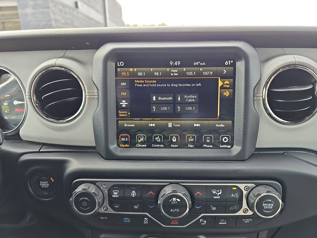 Used 2022 Jeep Wrangler Unlimited Sahara image 26