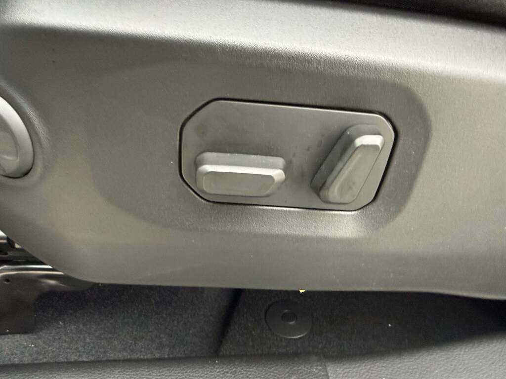 New 2026 Jeep Gladiator Sport image 23