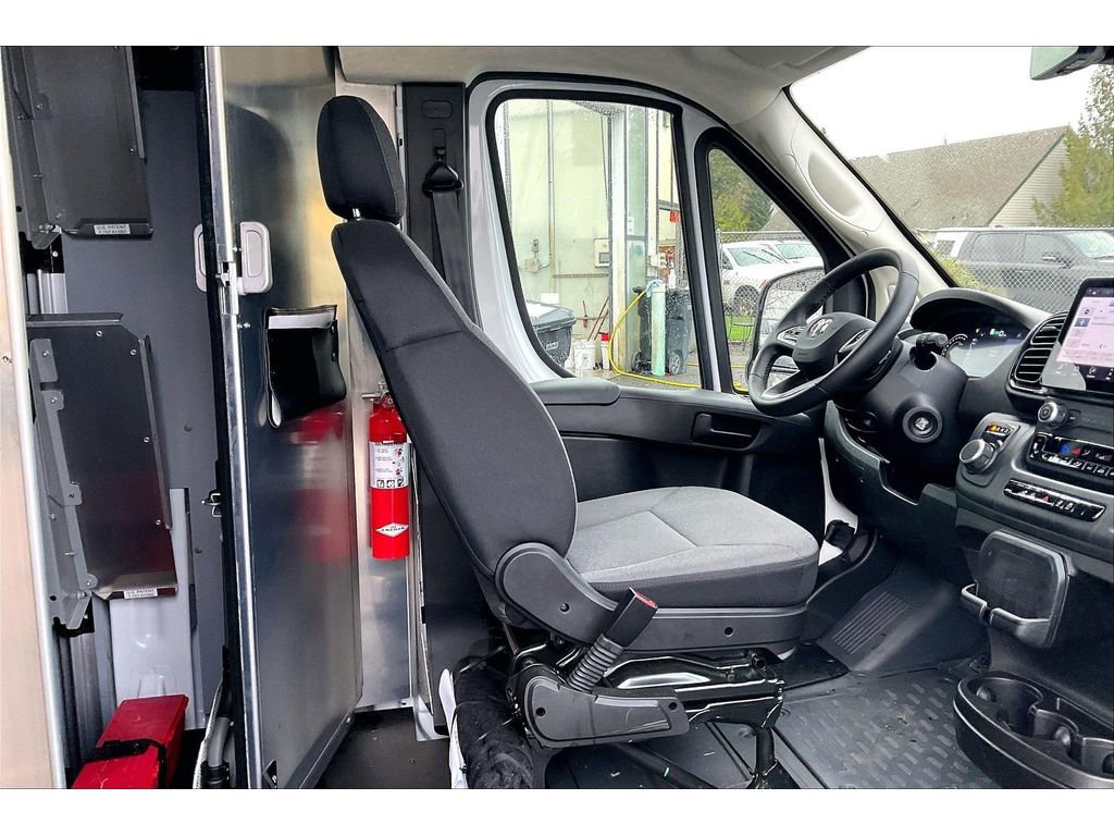 Used 2024 RAM ProMaster 3500 w/ Delivery Van Package image 7