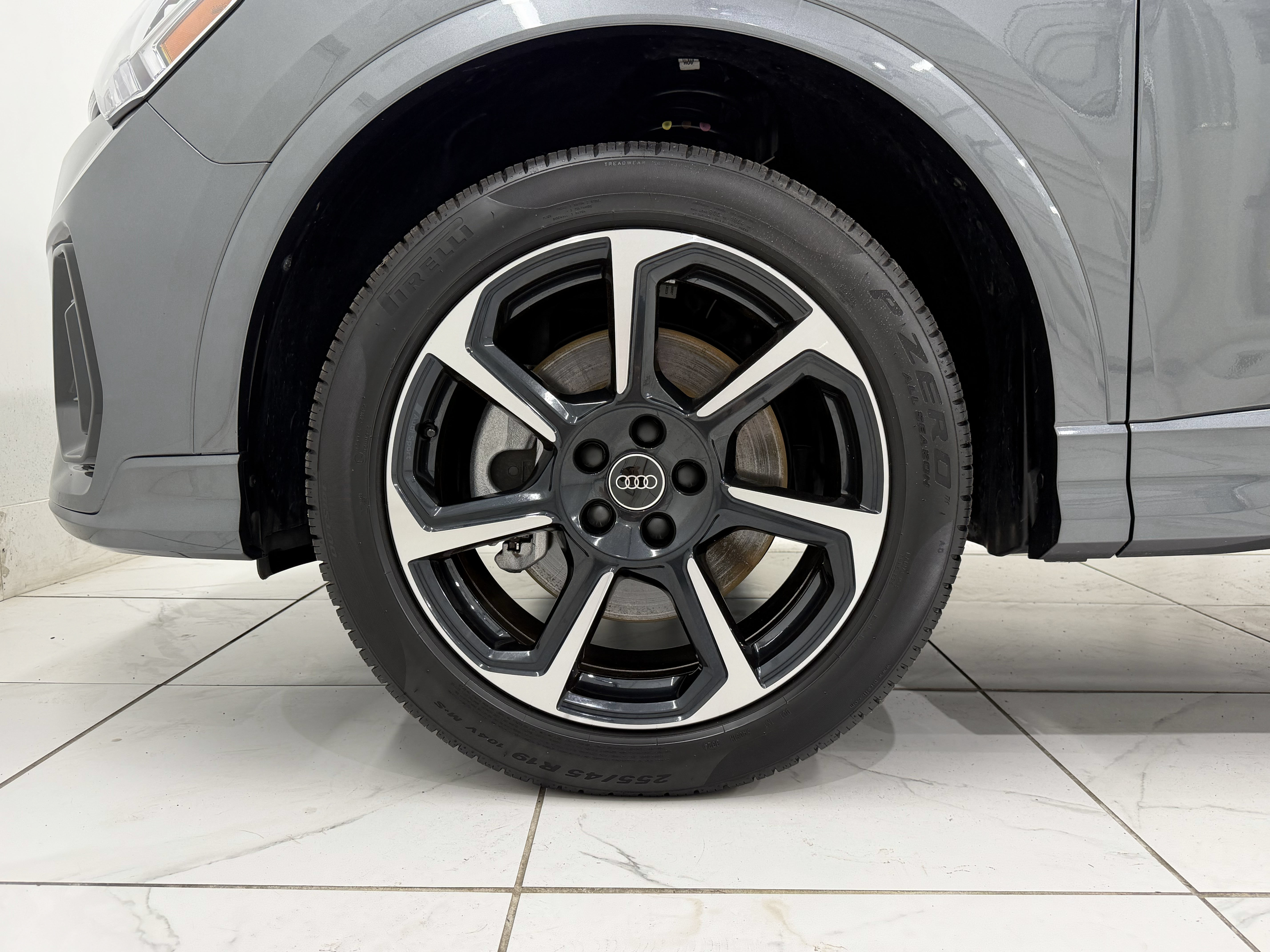 Used 2025 Audi Q3 2.0T Premium Plus AWD/4WD image 16