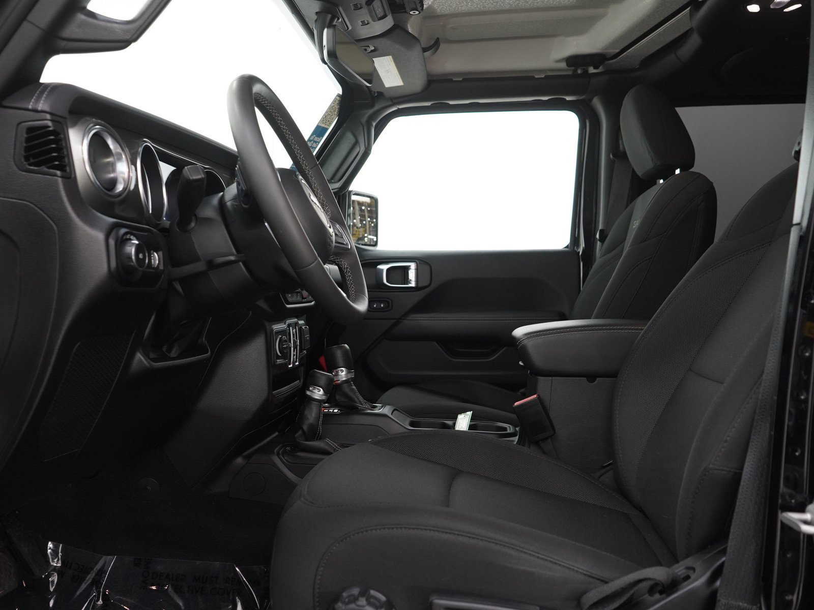 Used 2023 Jeep Wrangler Unlimited Sahara AWD/4WD image 23