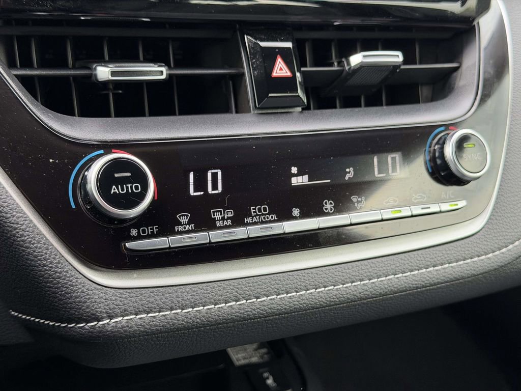 Certified 2021 Toyota Corolla XSE w/ XSE Preferred Package FWD image 6