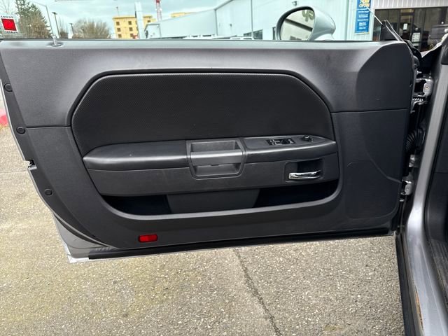 Used 2014 Dodge Challenger R/T image 17