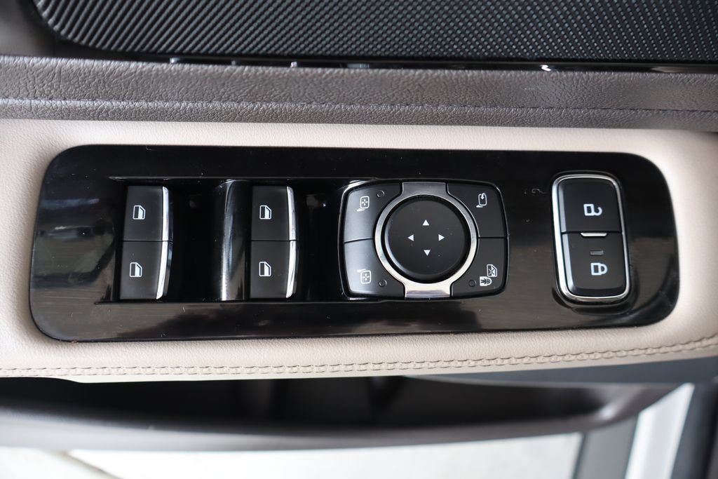 Used 2021 Lincoln Aviator Reserve w/ Equipment Group 201A RWD image 16