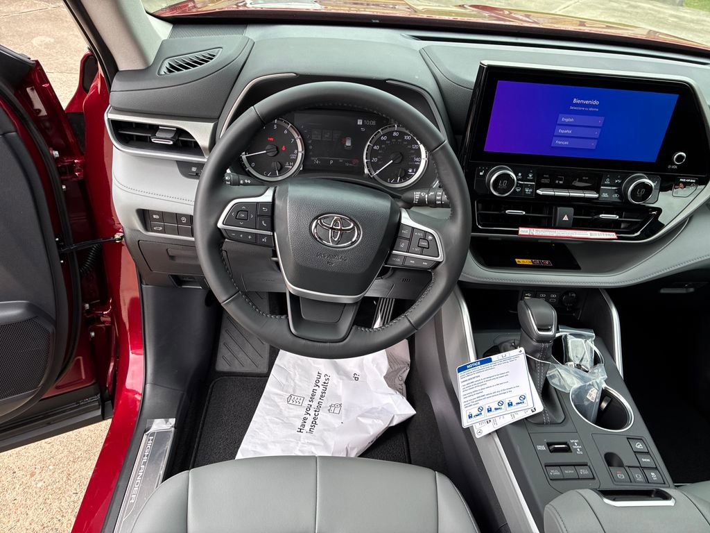 New 2026 Toyota Highlander XLE image 21