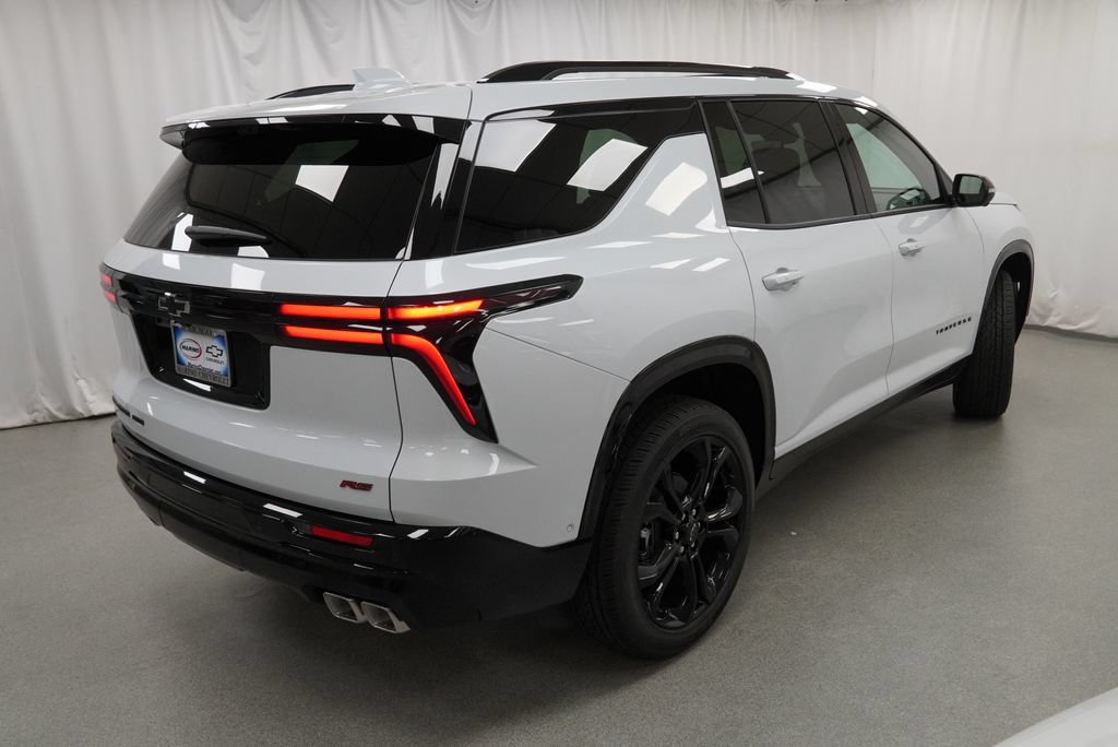 New 2027 Chevrolet Traverse RS w/ LPO, Floor Liner Package AWD/4WD image 3