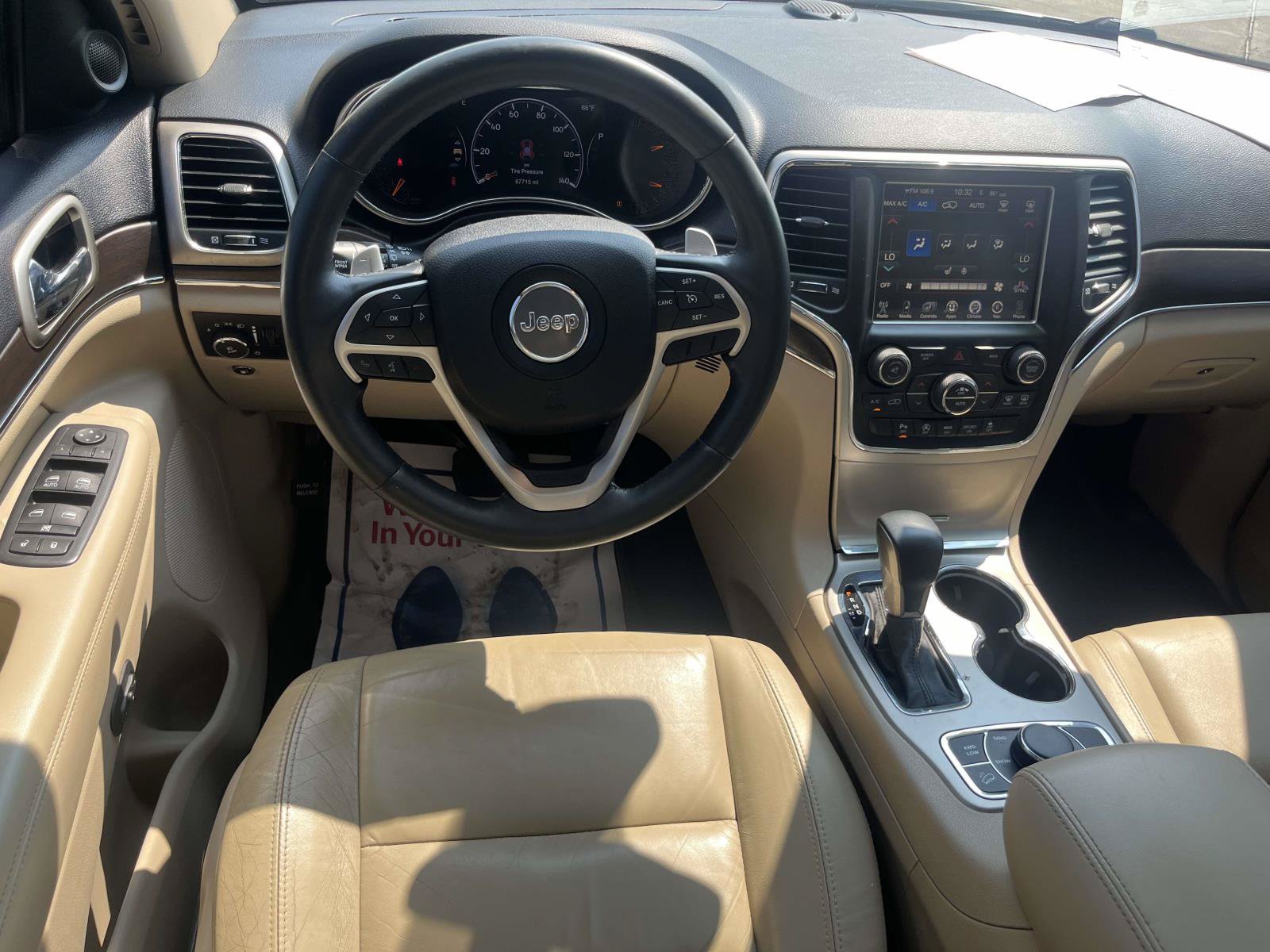 Used 2017 Jeep Grand Cherokee Limited AWD/4WD image 12