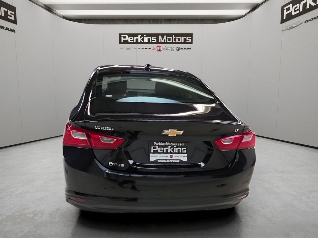 Used 2025 Chevrolet Malibu LT image 4