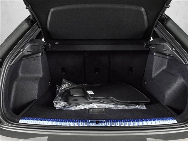 Certified 2025 Audi Q3 2.0T Premium w/ Convenience Package image 6
