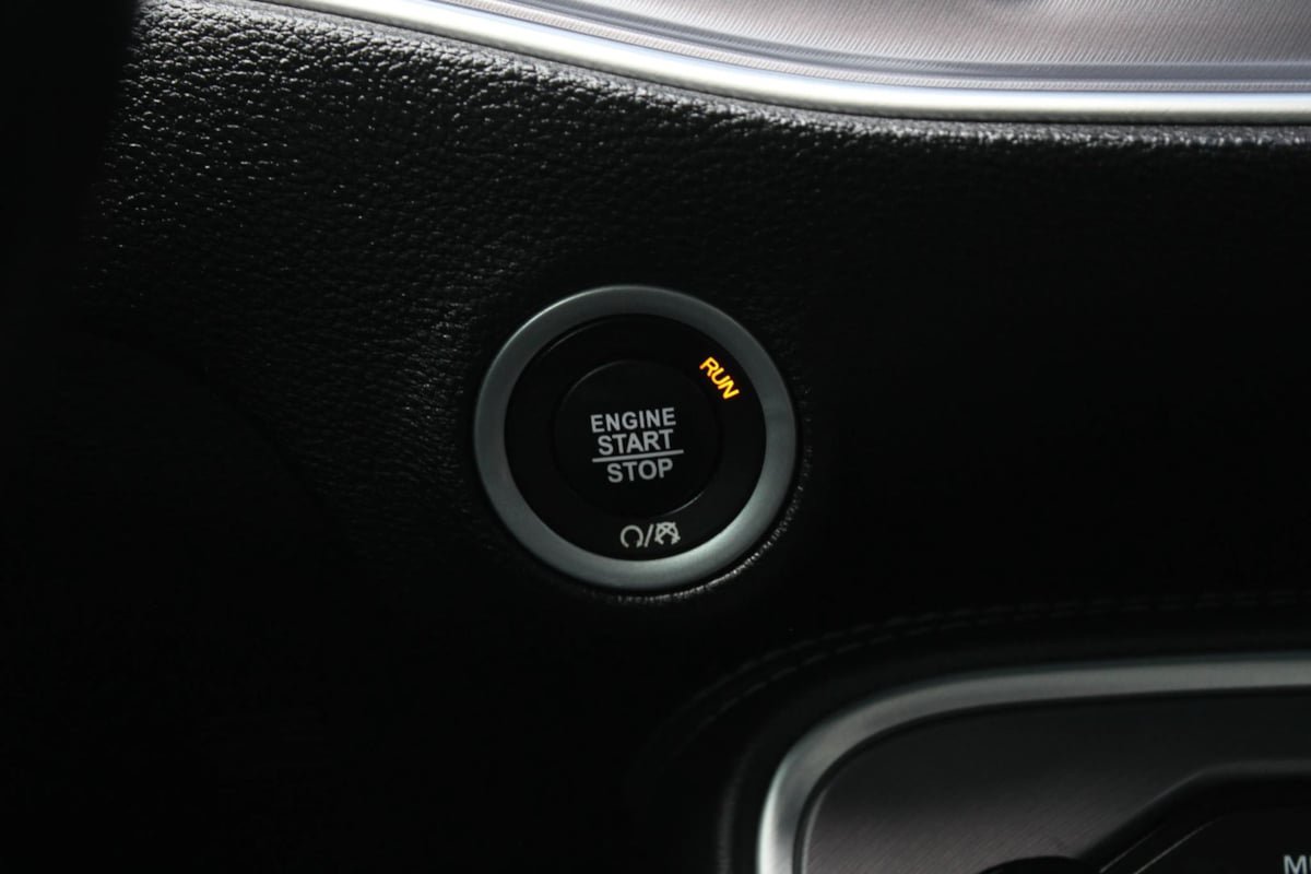 Used 2019 Dodge Challenger SXT RWD image 17