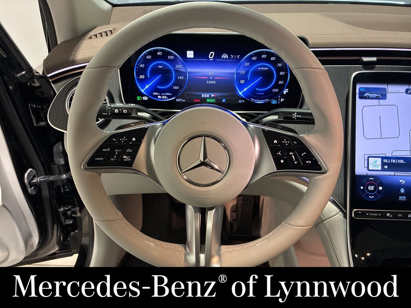 Used 2023 Mercedes-Benz EQE 500 4MATIC SUV image 19