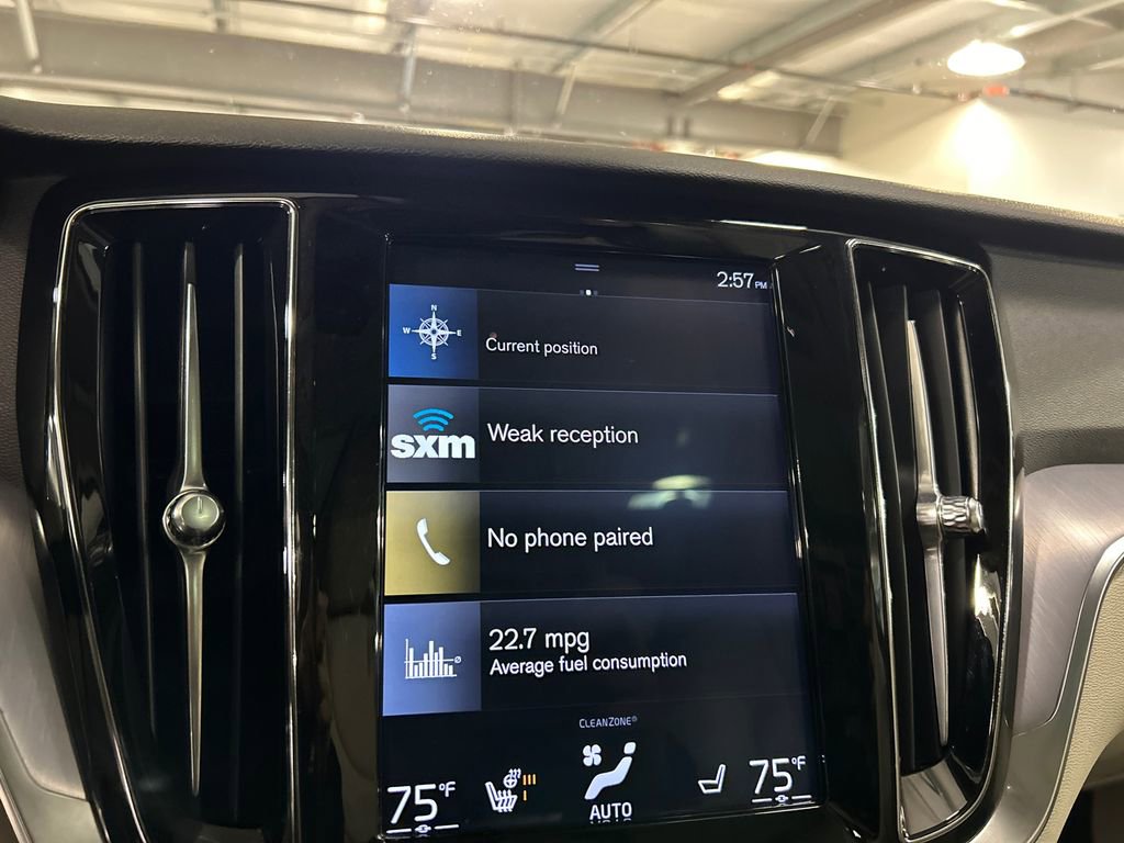 Used 2020 Volvo V60 T5 Cross Country w/ Protection Package AWD/4WD image 16