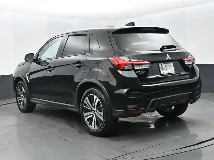 Used 2025 Mitsubishi Outlander Sport ES AWD/4WD image 9