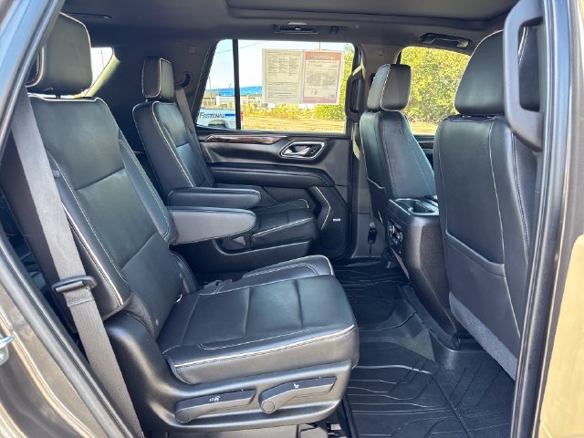 Used 2021 Chevrolet Tahoe Premier w/ Premium Package AWD/4WD image 33