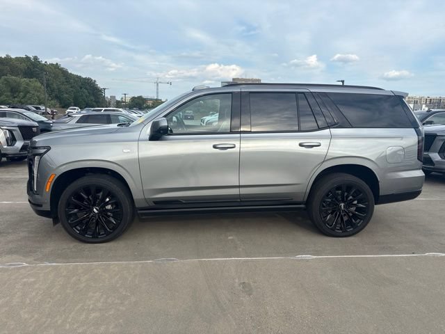 Used 2025 Cadillac Escalade Sport Platinum w/ LPO, ONYX Package AWD/4WD image 2
