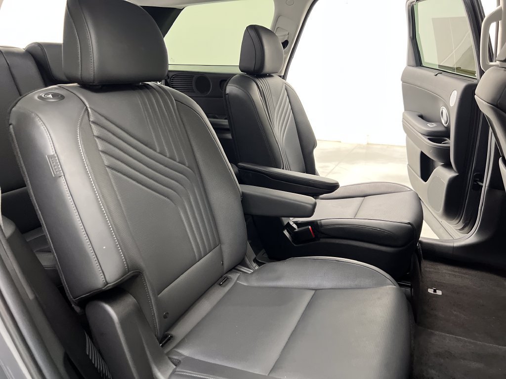 Used 2026 Hyundai Palisade SEL FWD image 23