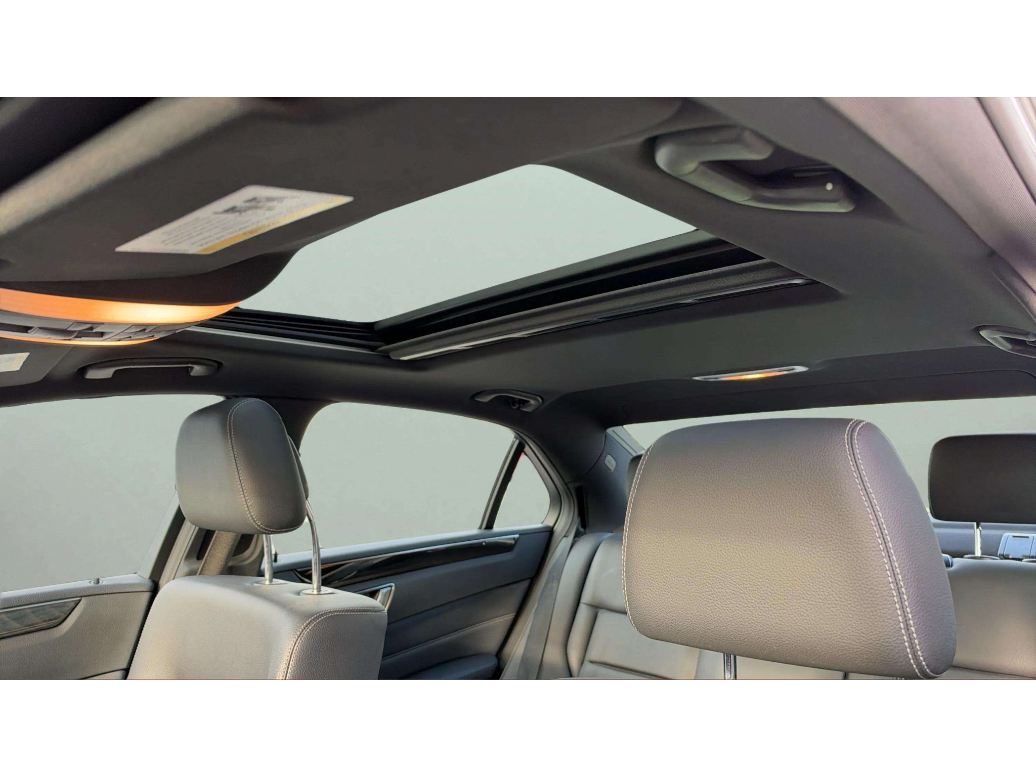 Used 2016 Mercedes-Benz E 350 4MATIC Sedan image 10