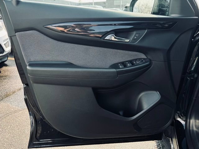 Used 2025 Chevrolet TrailBlazer LT AWD/4WD image 11