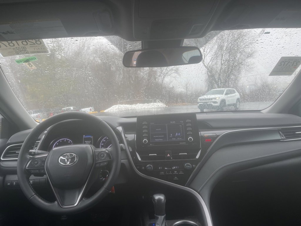 Used 2023 Toyota Camry SE image 11