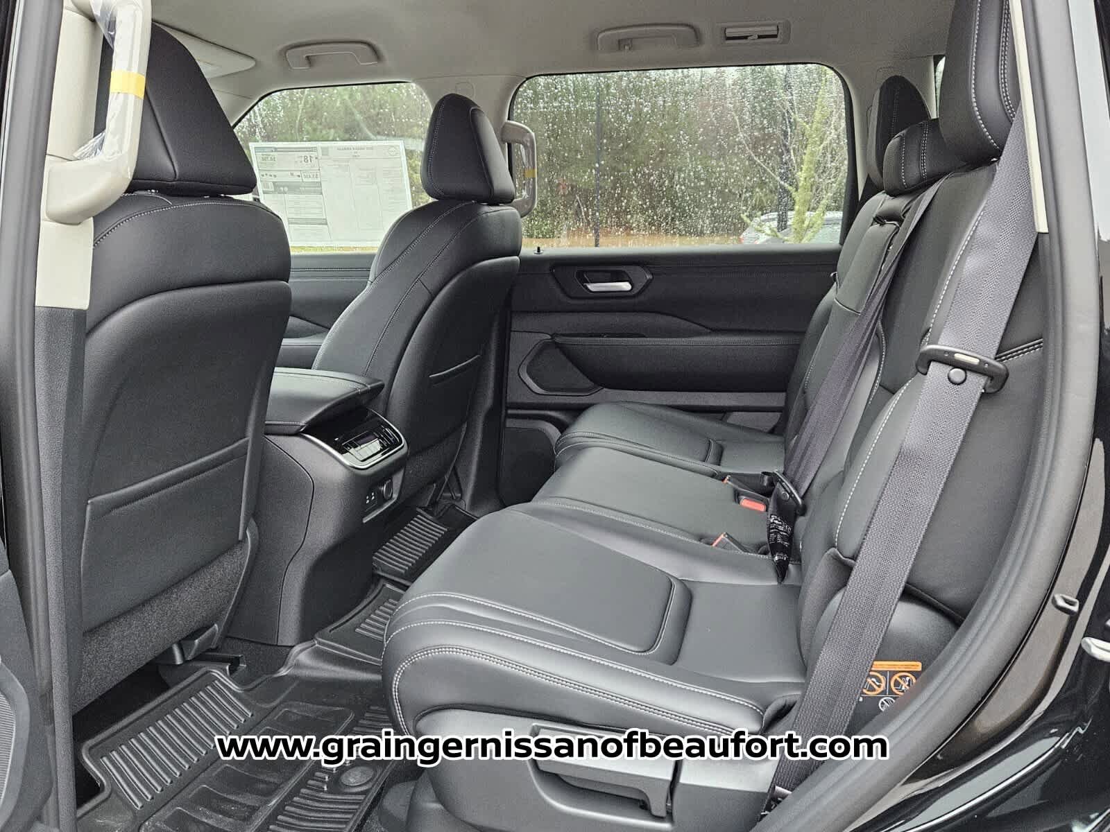 New 2026 Nissan Armada SV RWD image 4