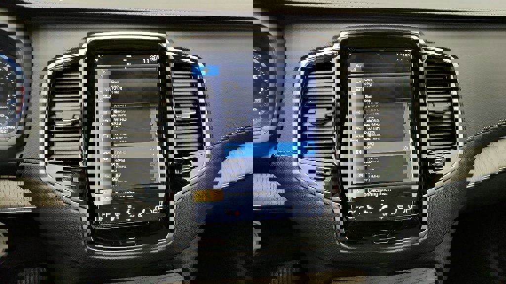 Used 2021 Volvo XC90 T6 Inscription image 18