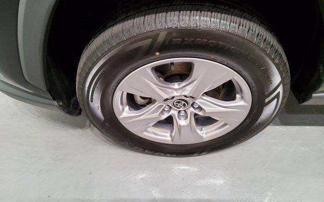 Used 2024 Toyota RAV4 XLE image 35