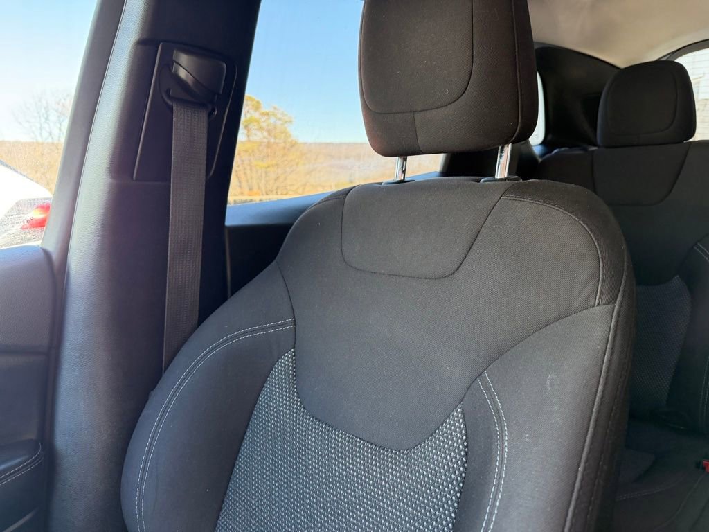 Used 2020 Jeep Cherokee Latitude image 20