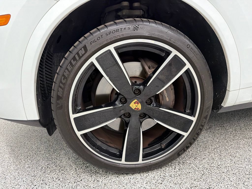 Used 2021 Porsche Cayenne Coupe AWD/4WD image 10
