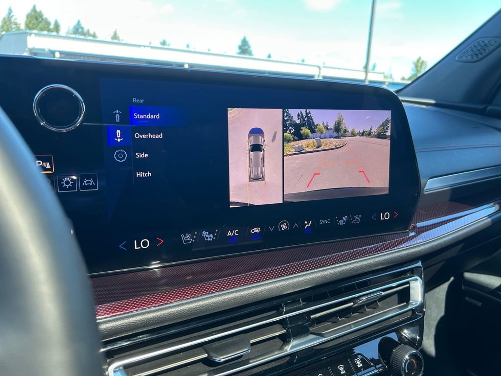 Used 2024 Chevrolet Traverse RS w/ LPO, Floor Liner Package image 19