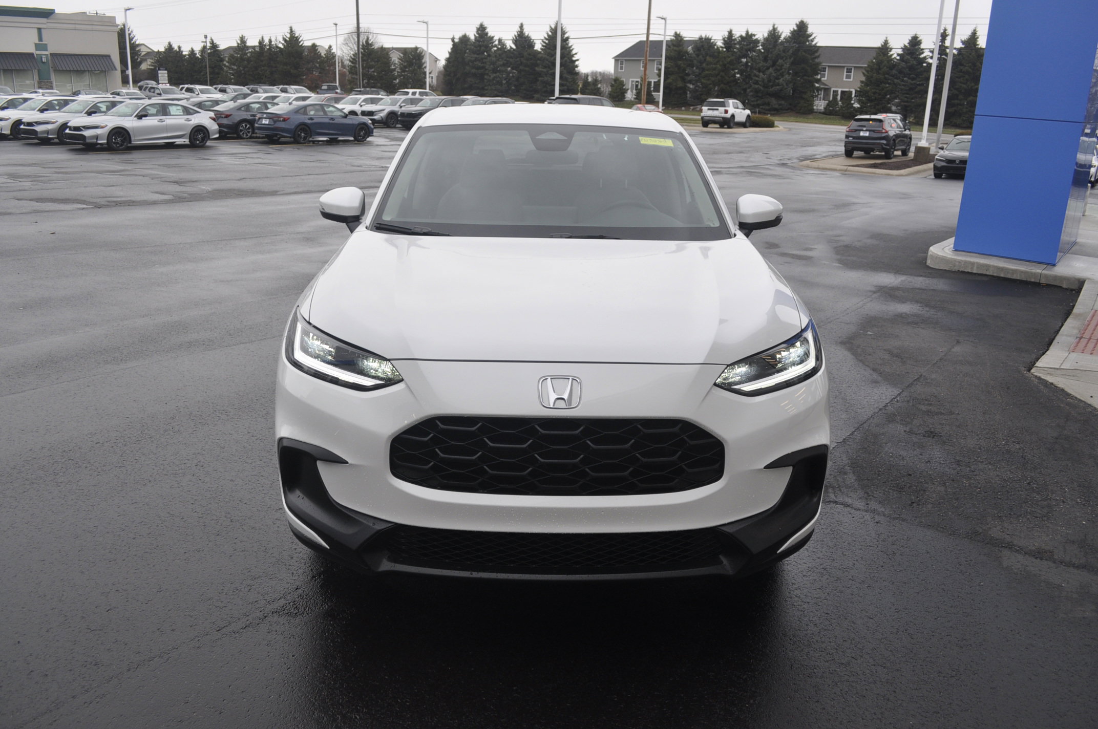 Certified 2026 Honda HR-V LX image 2