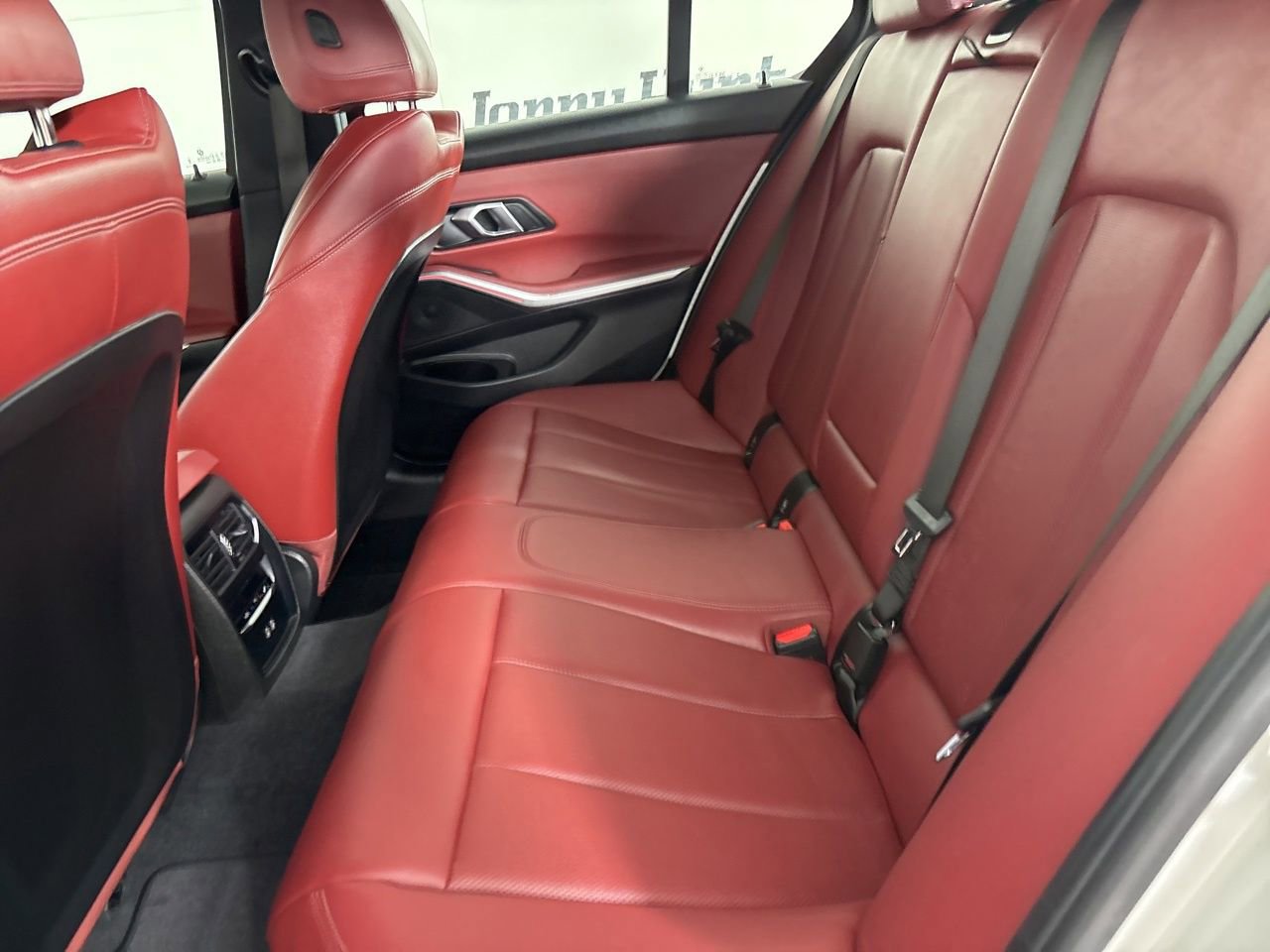 Used 2025 BMW 330i xDrive Sedan w/ M Sport Package image 23