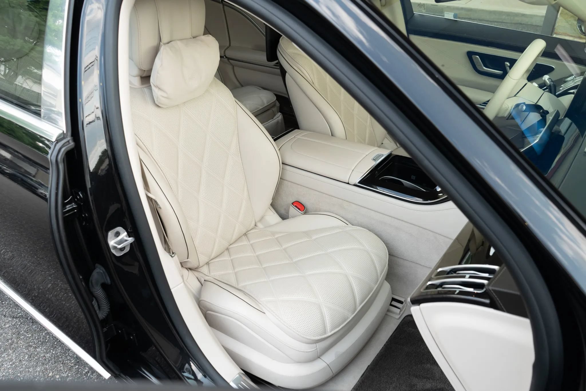 Used 2023 Mercedes-Benz Maybach S 680 4MATIC image 21