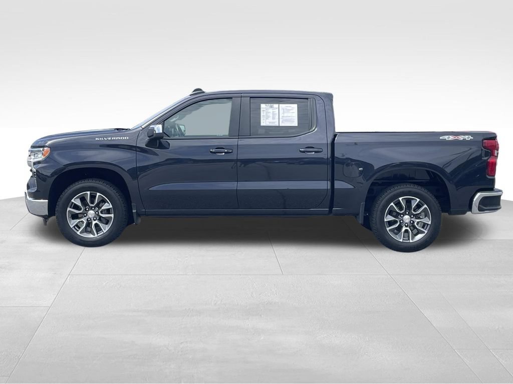 Used 2024 Chevrolet Silverado 1500 LT AWD/4WD image 7