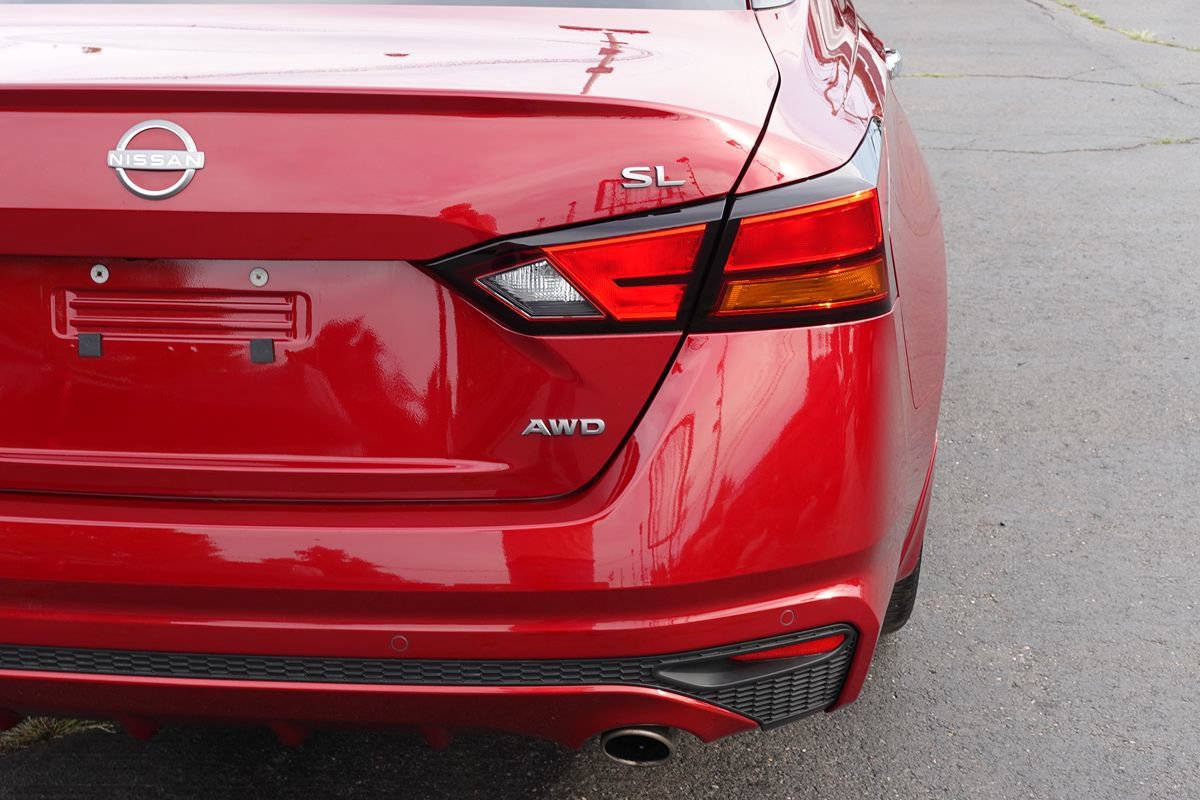 Used 2024 Nissan Altima 2.5 SL AWD/4WD image 12