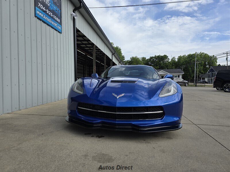 Used 2019 Chevrolet Corvette Stingray Coupe w/ 1LT RWD image 18