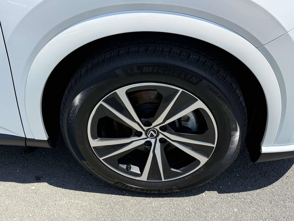 Used 2024 Lexus RX 350 Premium w/ Accessory Package (Z1) AWD/4WD image 7