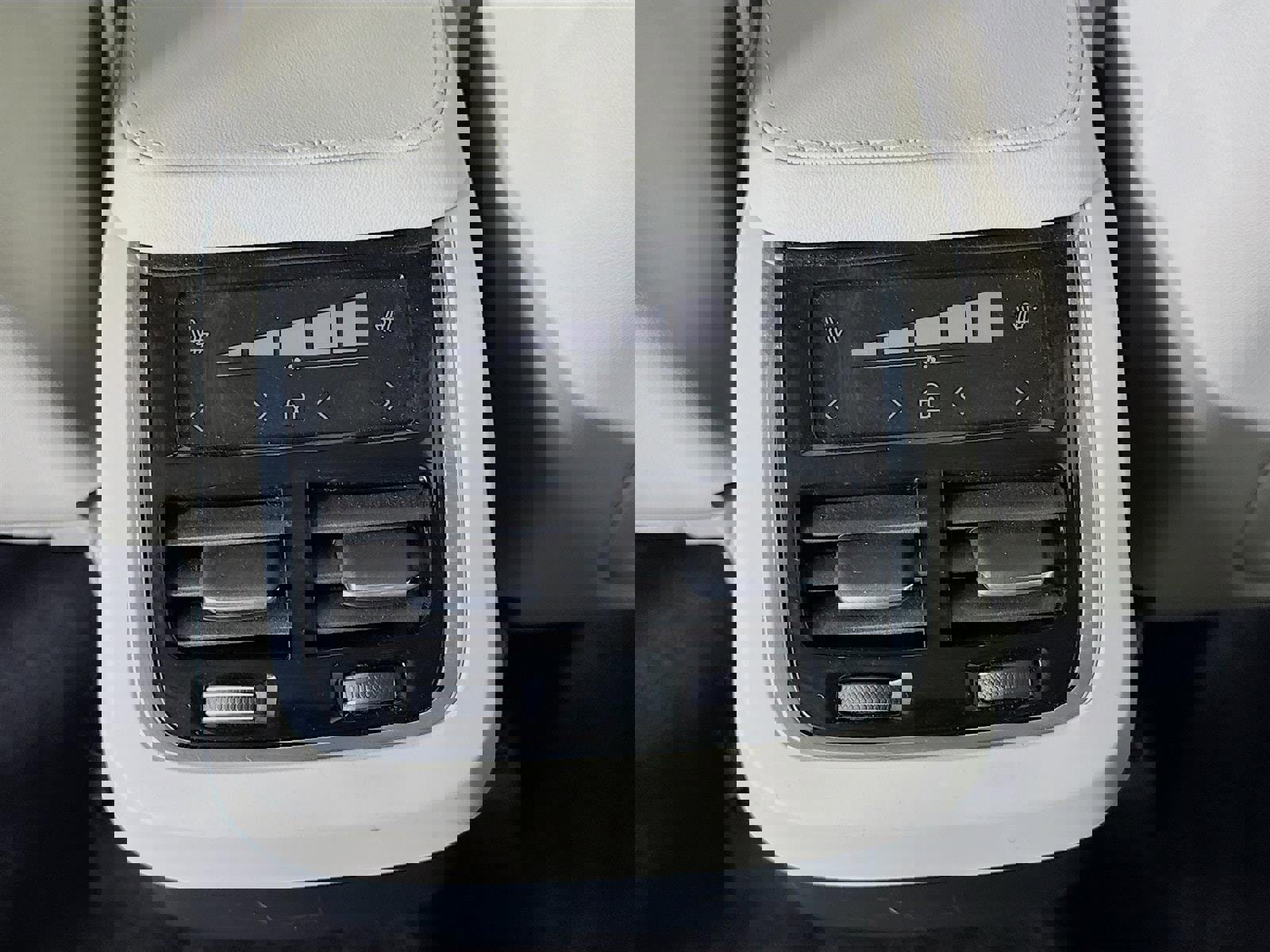 Used 2023 Volvo XC90 B5 Core w/ Climate Package image 27